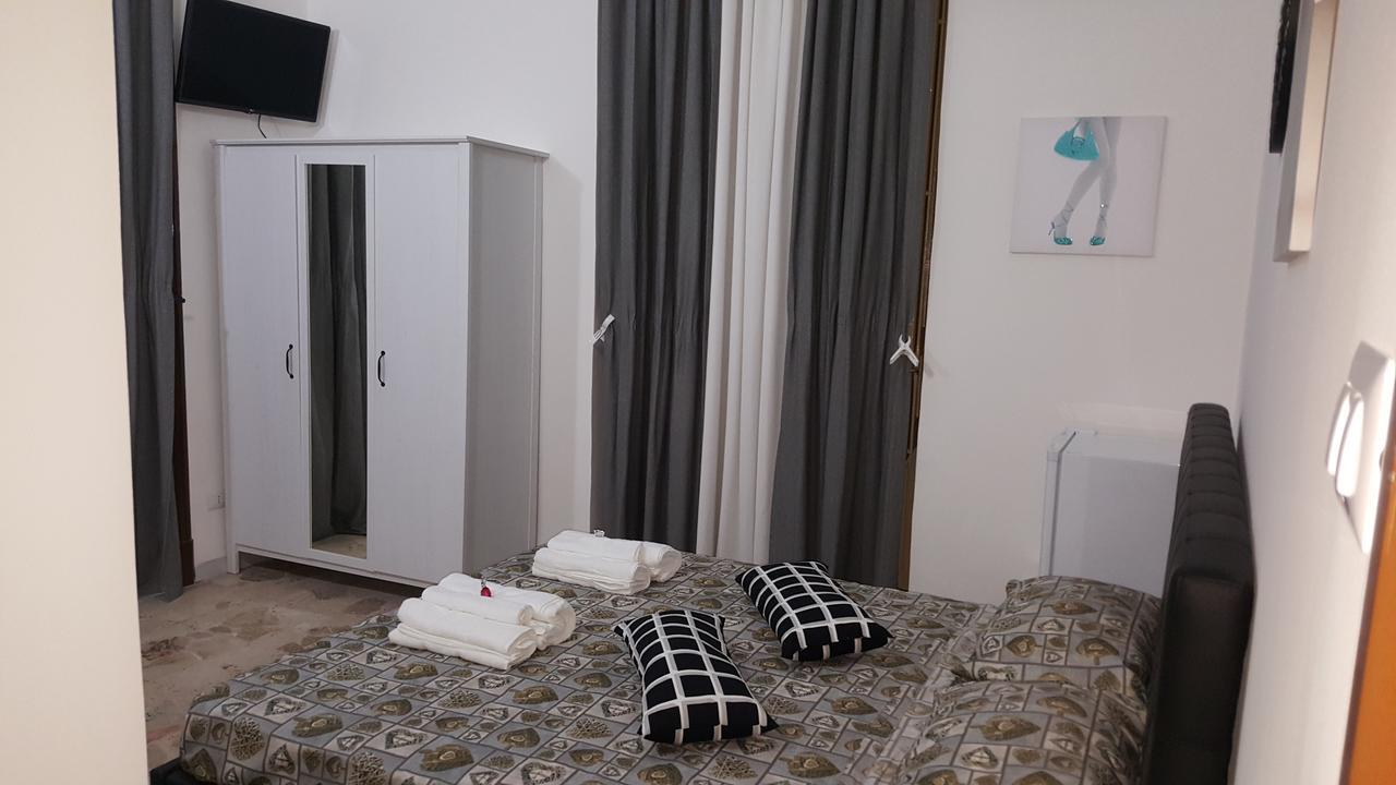 Exclusive House Center Apartment Катания Екстериор снимка