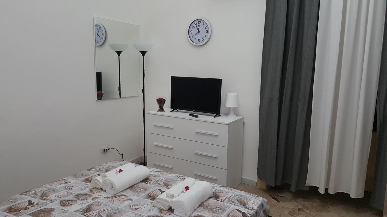 Exclusive House Center Apartment Катания Екстериор снимка