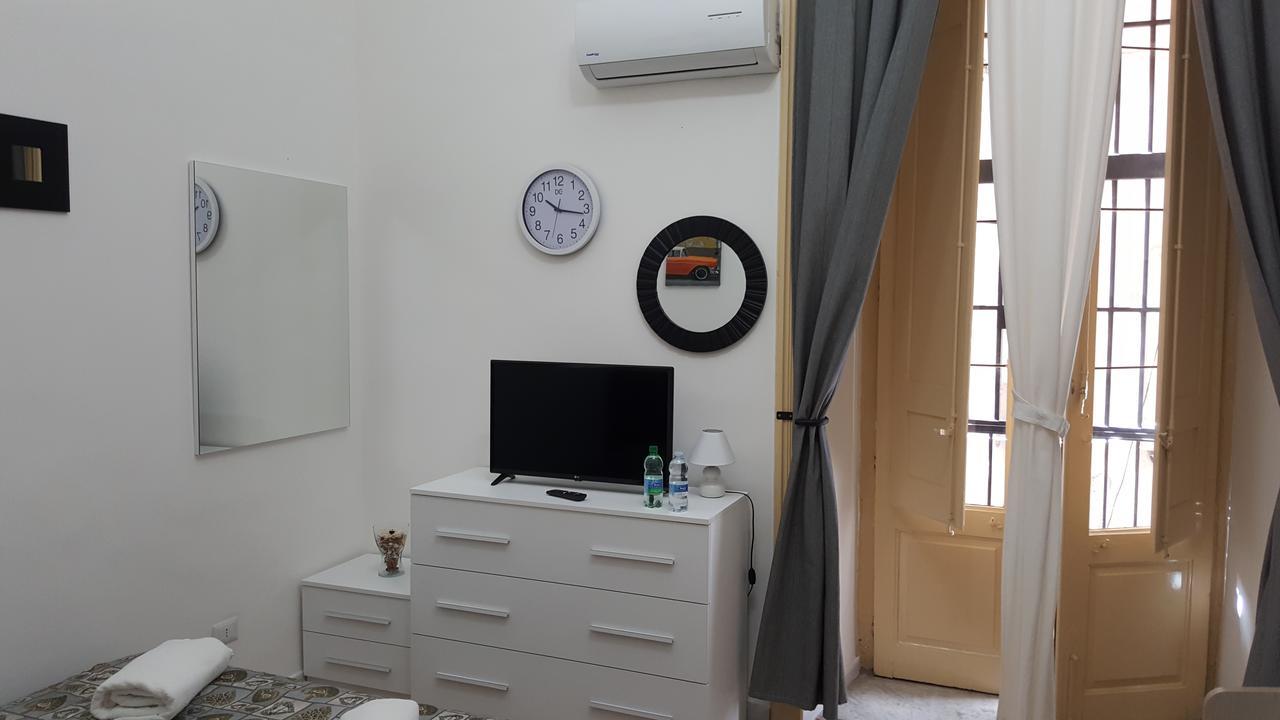 Exclusive House Center Apartment Катания Екстериор снимка