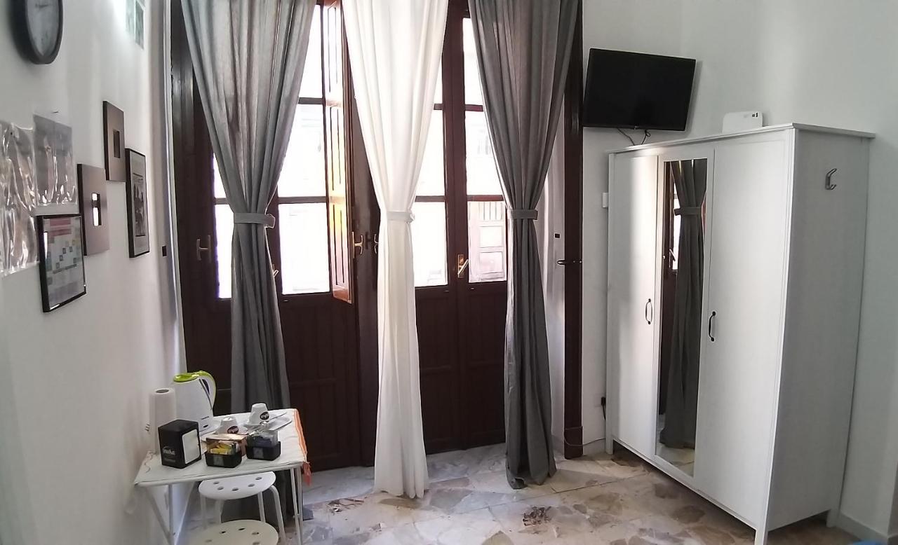 Exclusive House Center Apartment Катания Екстериор снимка