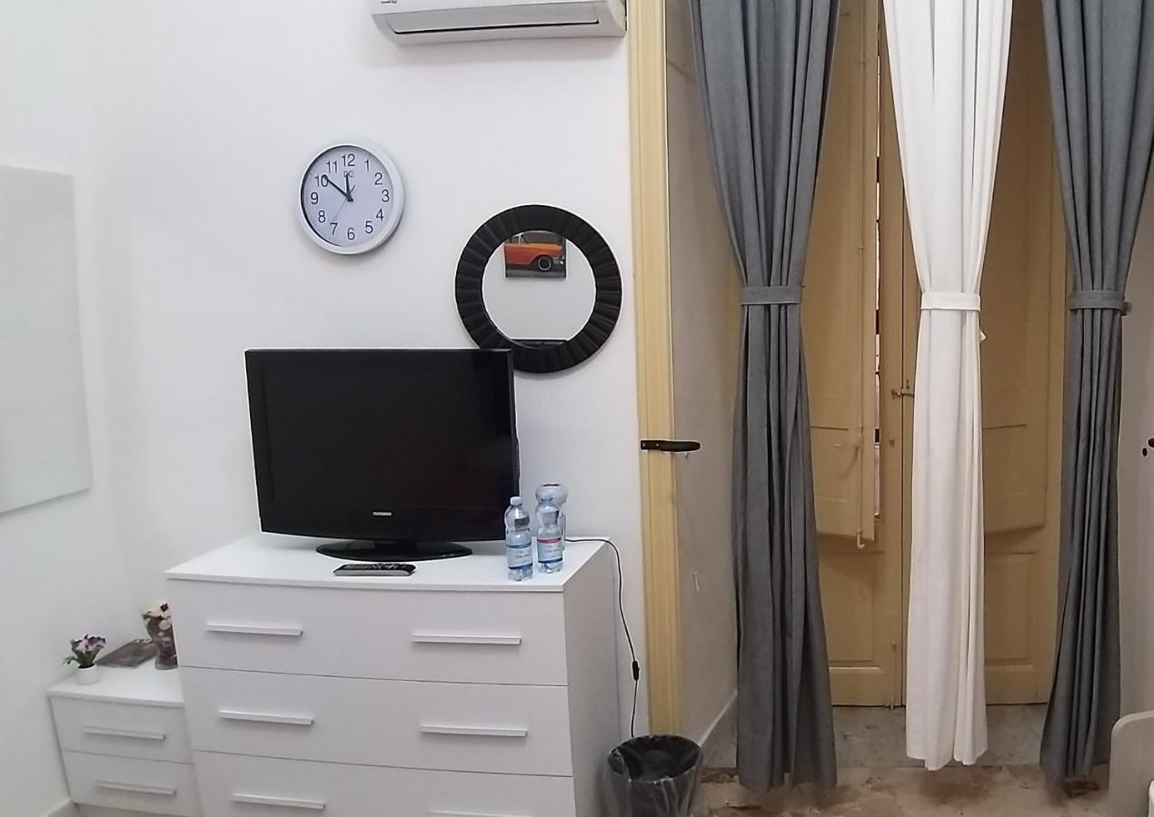 Exclusive House Center Apartment Катания Екстериор снимка